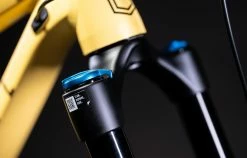 COMMENCAL META TR MELLOW YELLOW -Promos Vélos Boutique 22METATRALC2005C 02 2000