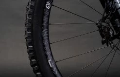 COMMENCAL META TR GLITTERY PURE WHITE 16 COMMENCAL META TR GLITTERY PURE WHITE -Promos Vélos Boutique 22METATRALCWH 06 2000