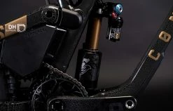 COMMENCAL SUPREME DH V5 WRINKLED GREY 14 COMMENCAL SUPREME DH V5 WRINKLED GREY -Promos Vélos Boutique 22SUPV5ALC1 04 2000