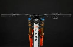 COMMENCAL SUPREME DH V5 SIGNATURE COIL PURE WHITE 15 COMMENCAL SUPREME DH V5 SIGNATURE COIL PURE WHITE -Promos Vélos Boutique 22SUPV5TM 04 2000