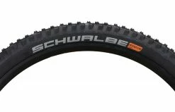 SCHWALBE BIG BETTY 27.5 X 2.4 SUPER GRAVITY ADDIX SOFT 8 SCHWALBE BIG BETTY 27.5 X 2.4 SUPER GRAVITY ADDIX SOFT -Promos Vélos Boutique A21TISCHBETTYSG27 02 1200