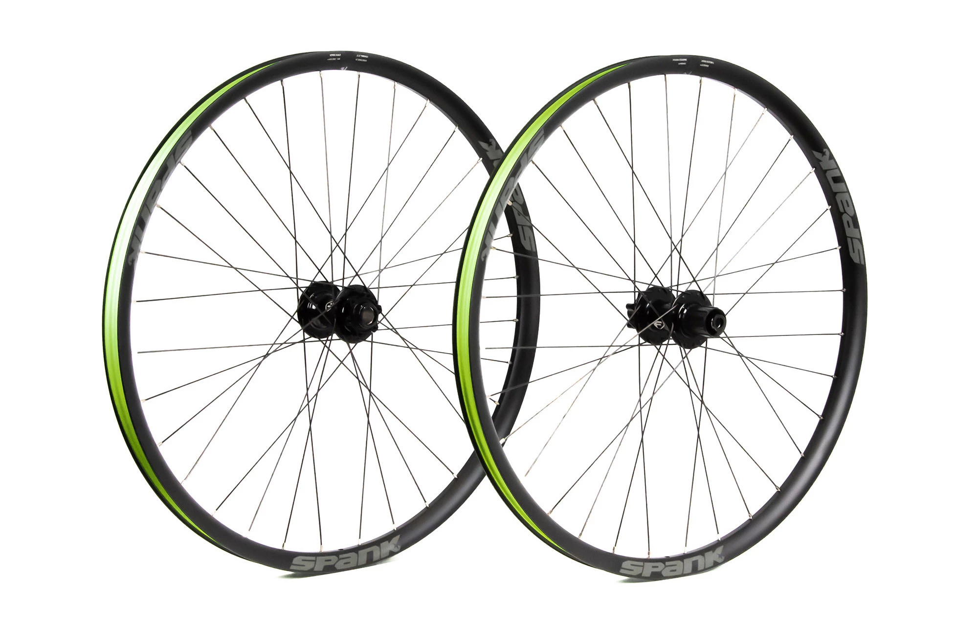 PAIRE DE ROUES DH SPANK SPIKE 33 / FORMULA 27.5 3 PAIRE DE ROUES DH SPANK SPIKE 33 / FORMULA 27.5