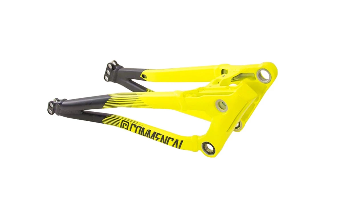 TRIANGLE ARRIERE SUPREME DH V4 650B YELLOW 3 TRIANGLE ARRIERE SUPREME DH V4 650B YELLOW